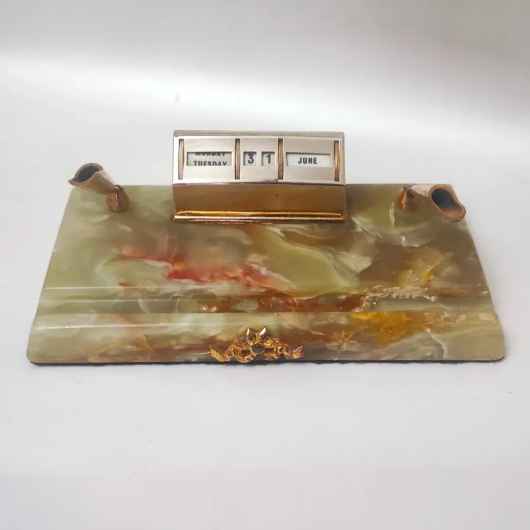 تقویم رومیزی برنزی بیس سنگ ماربل